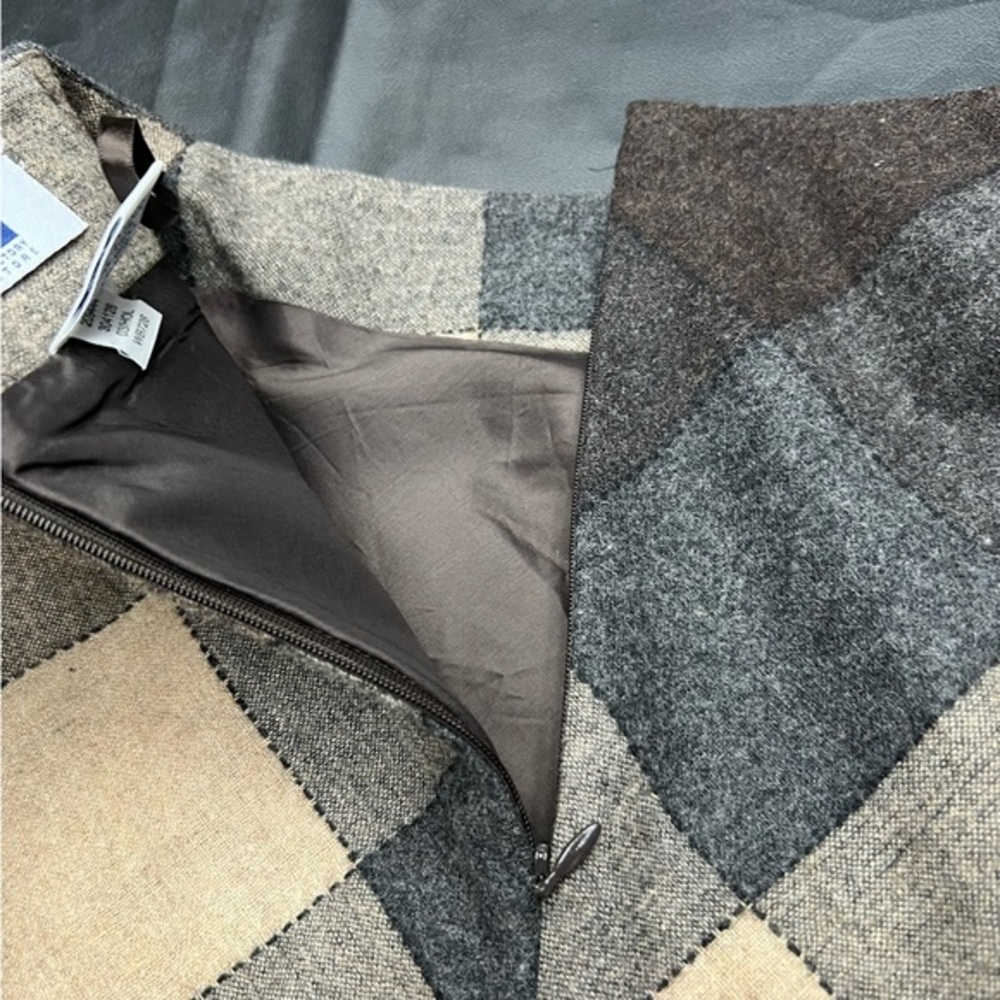 GAP Plaid Mini Skirt in Black, Brown & Cream - Picture 10 of 12